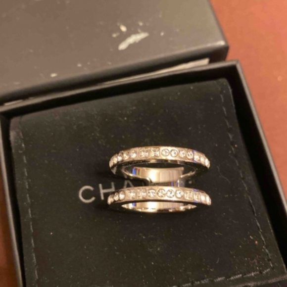 Chanel CC Ring - Picture 4 of 9